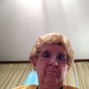 Meet your Posher, Carolyn